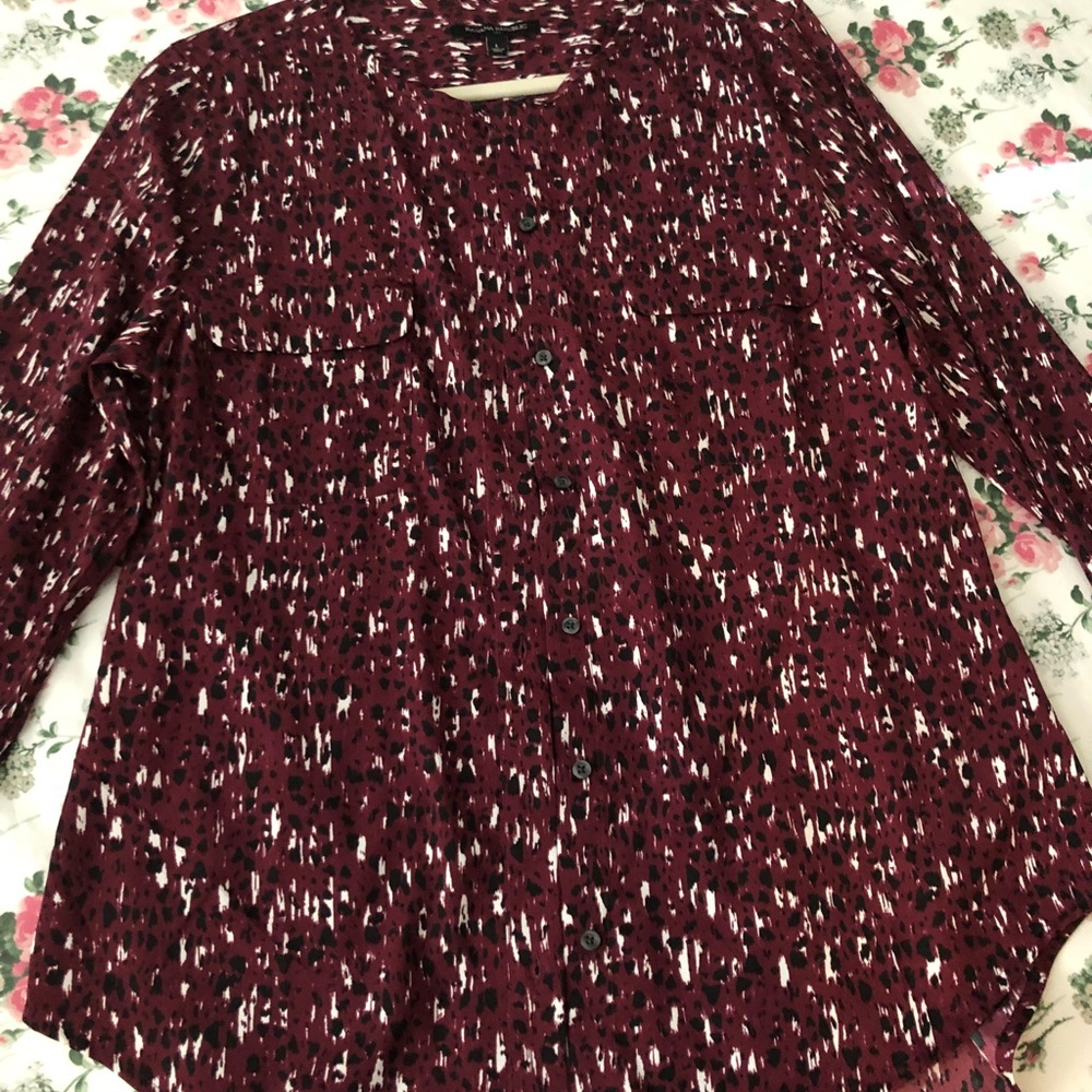 Banana Republic maroon button up